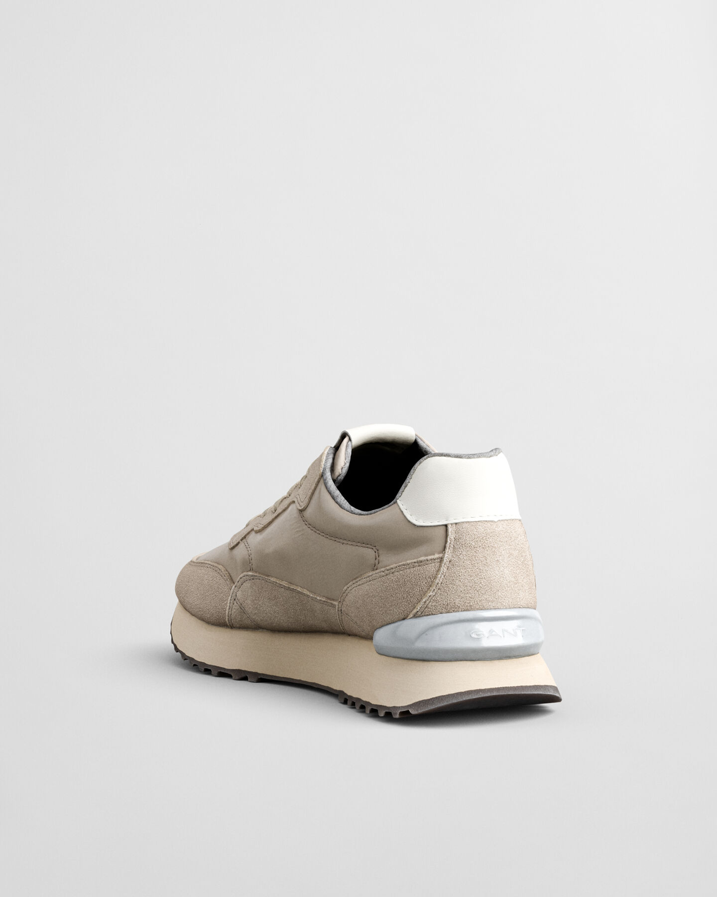 Bevinda Sneaker aus Nylon und Veloursleder