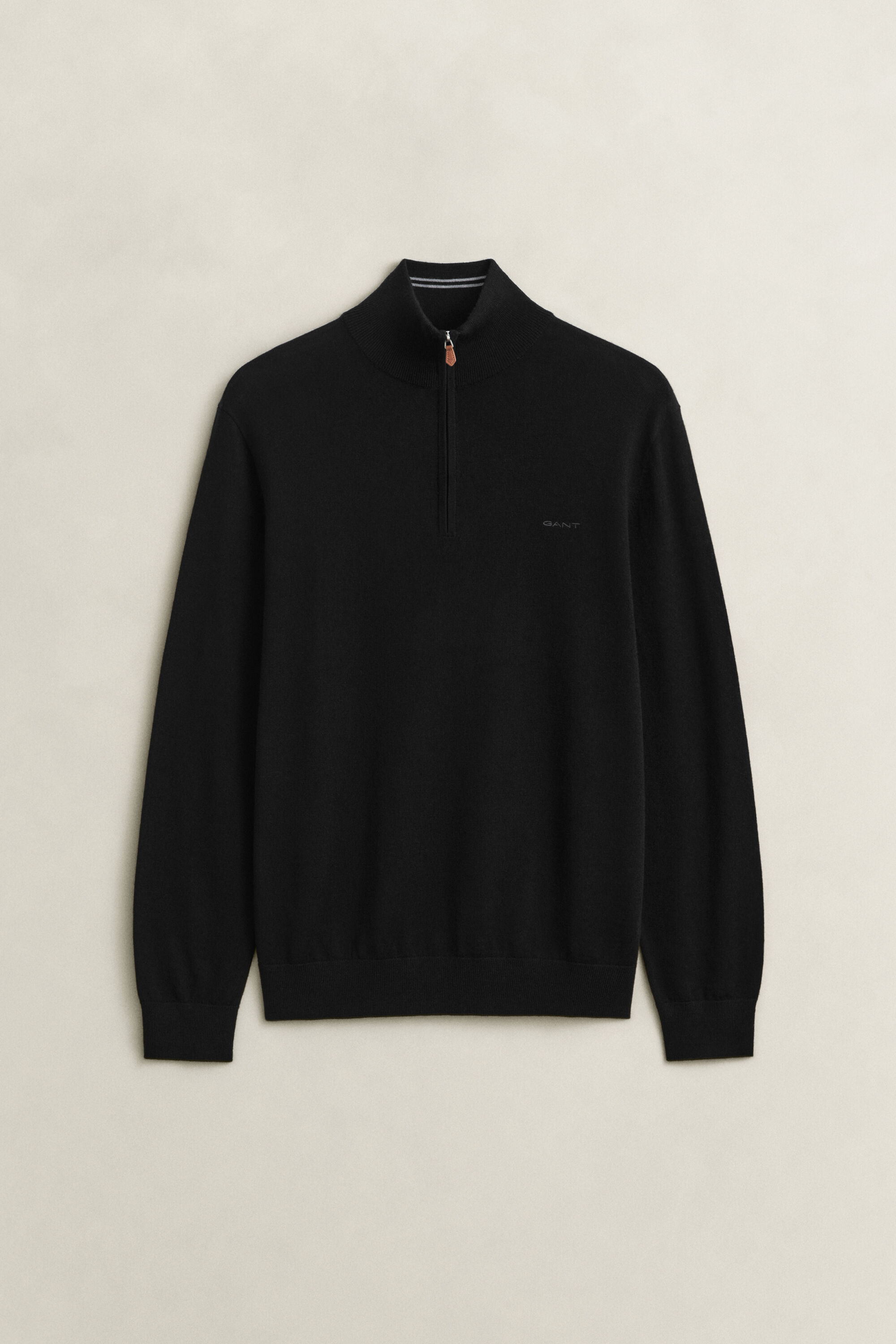 Maglia in lana merino a coste con zip corta