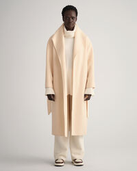 Handgenähter Mantel mit Gürtel