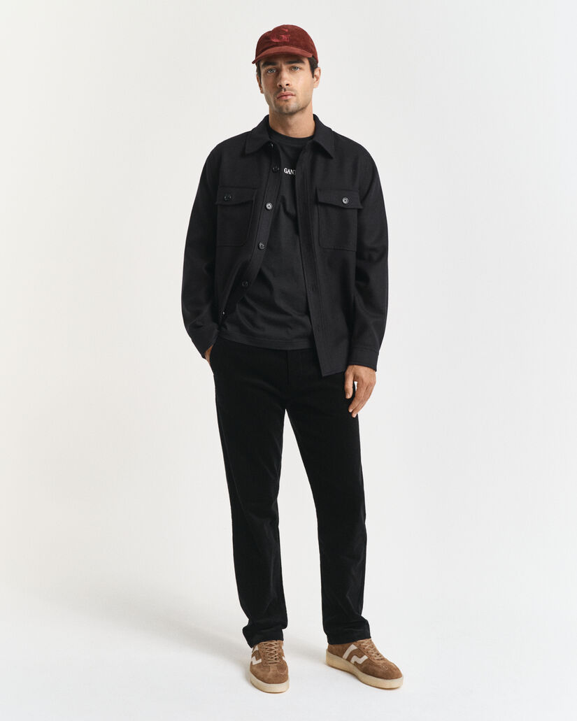 T-Shirt mit kleiner Grafik