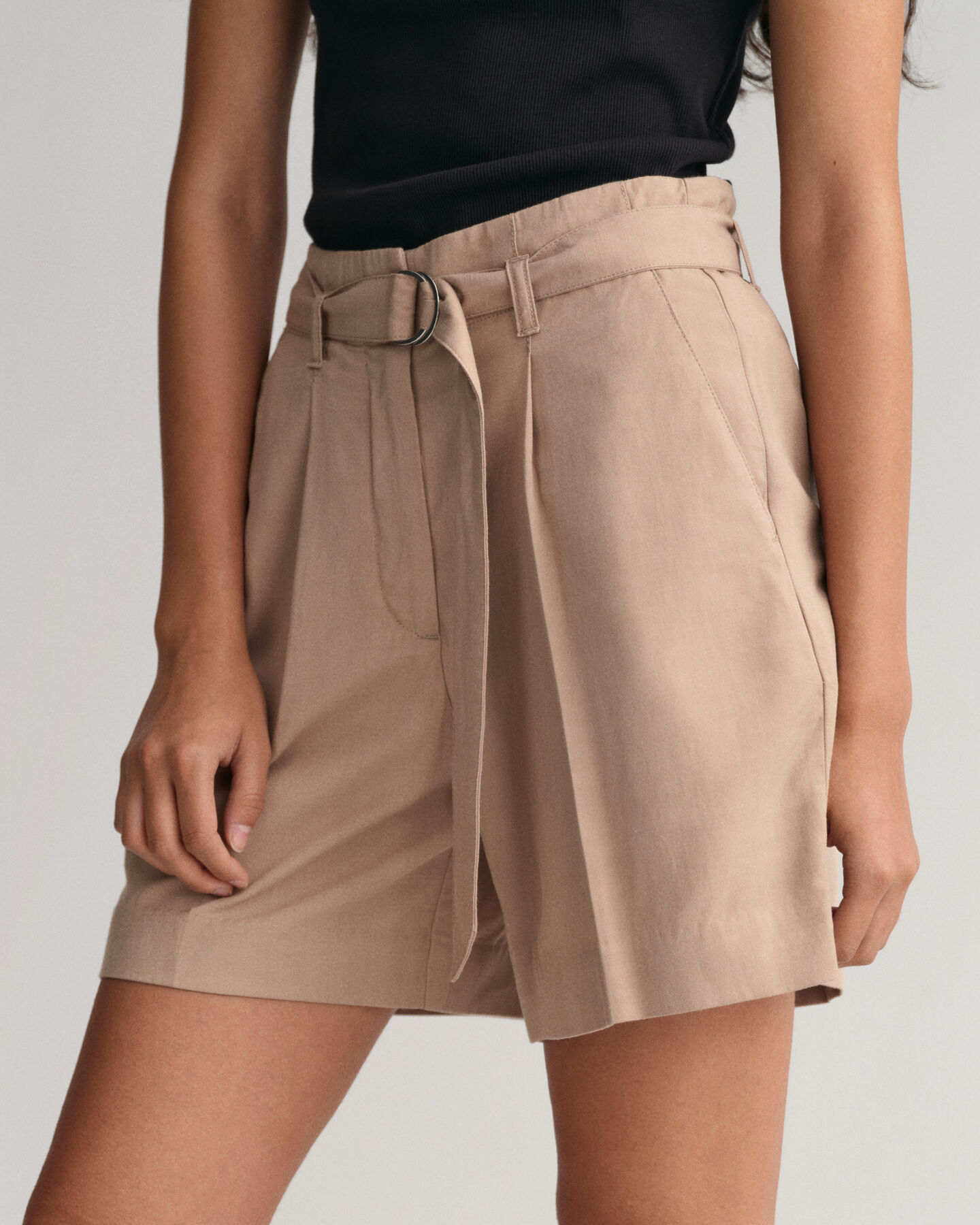 Relaxed Fit Shorts mit G&uuml;rtel