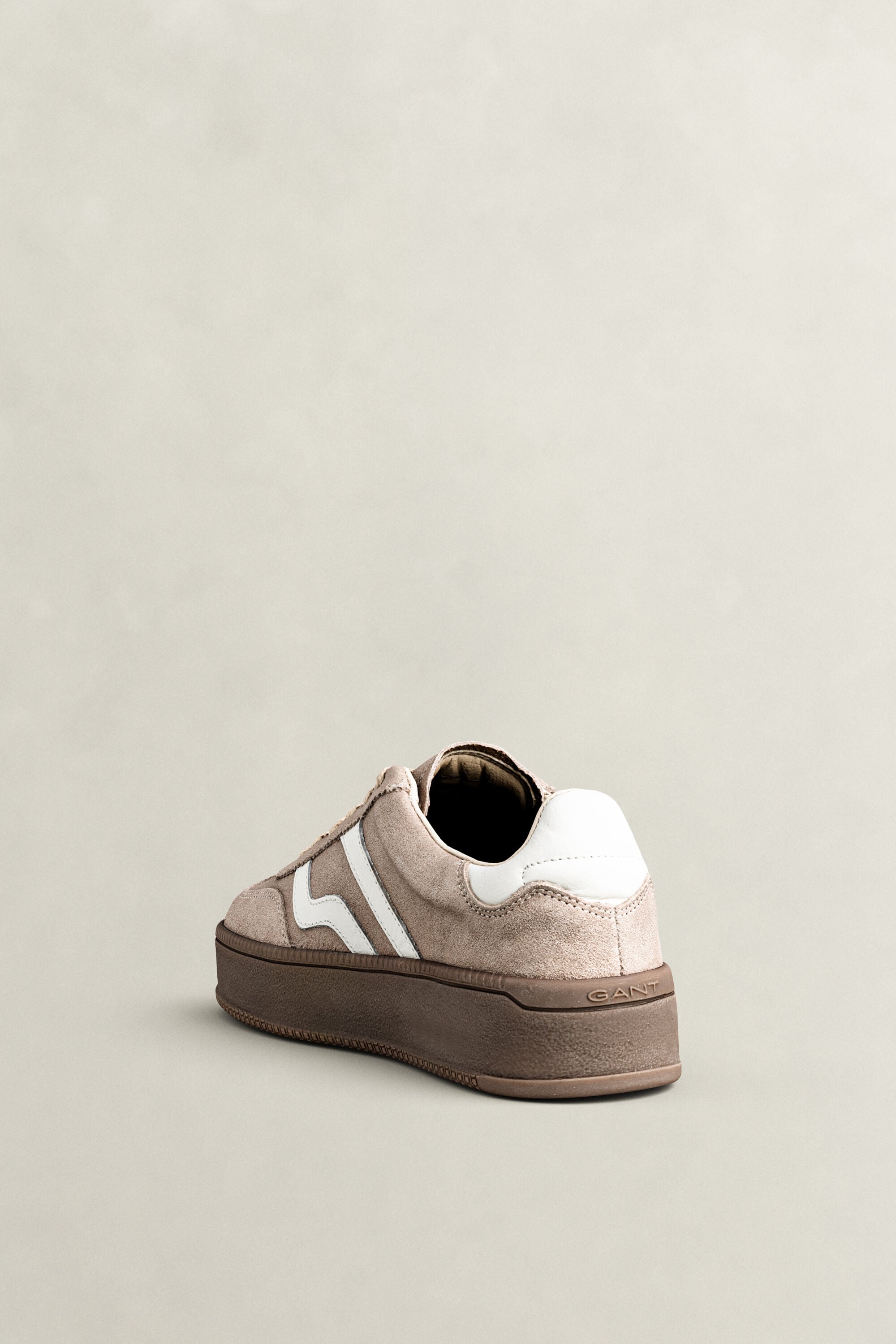 Baskets en daim Cuzmani