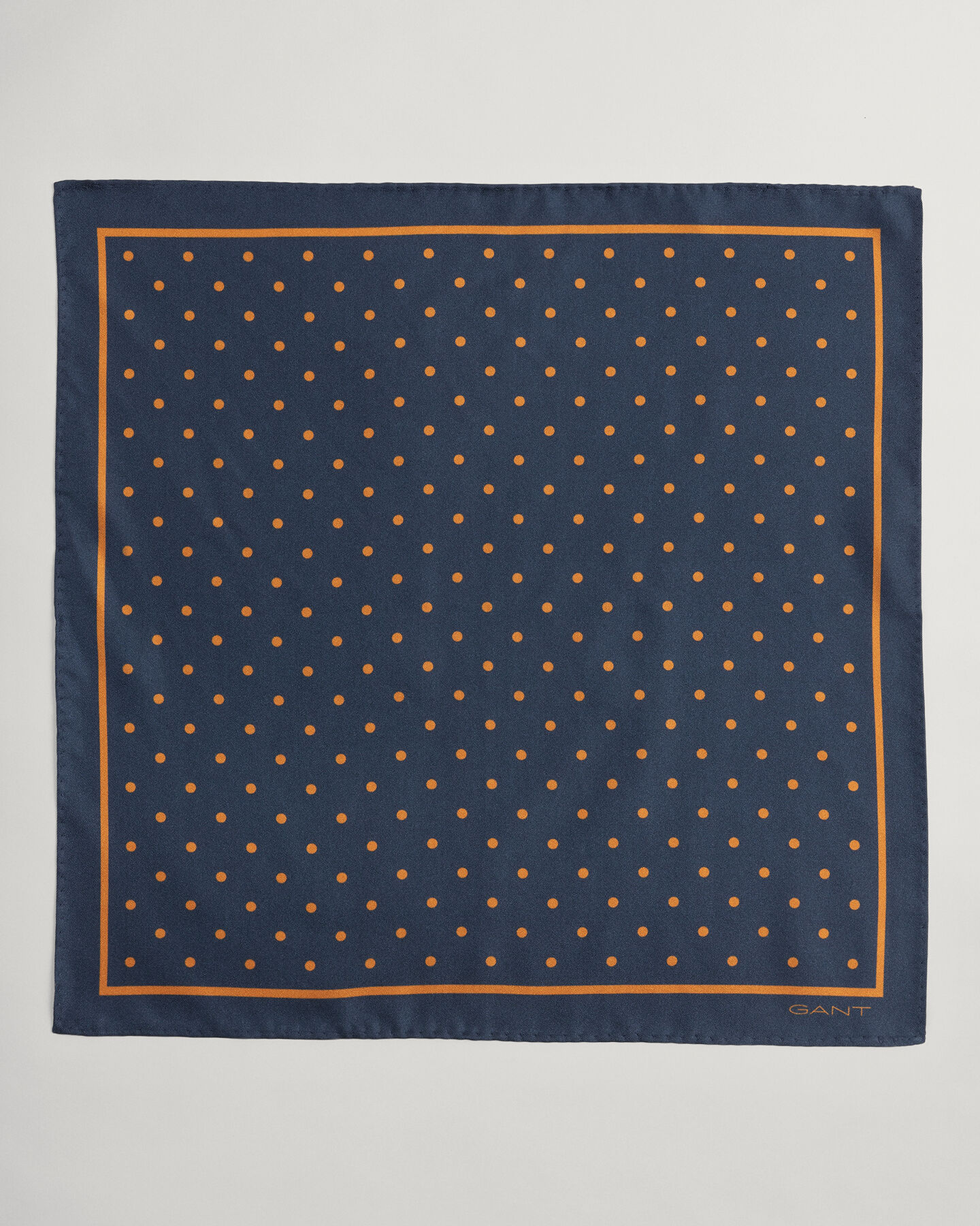 Einstecktuch mit Punktmuster