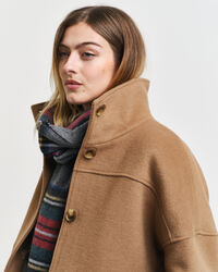 Verkürzte Wolljacke