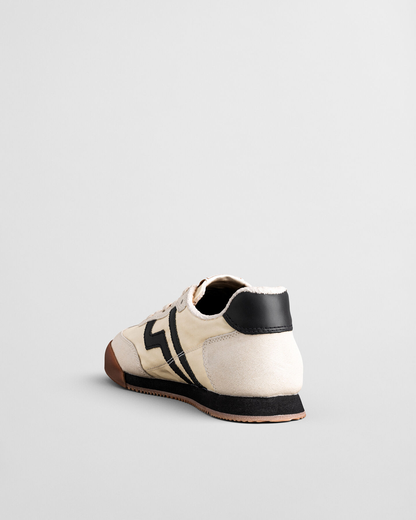 Beylana Sneaker aus Veloursleder