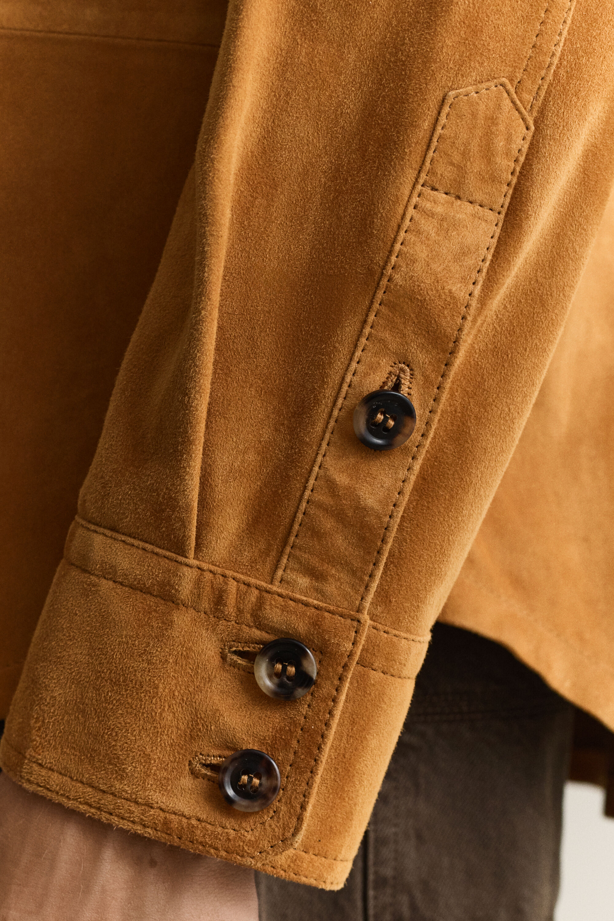 Hemdjacke aus Veloursleder