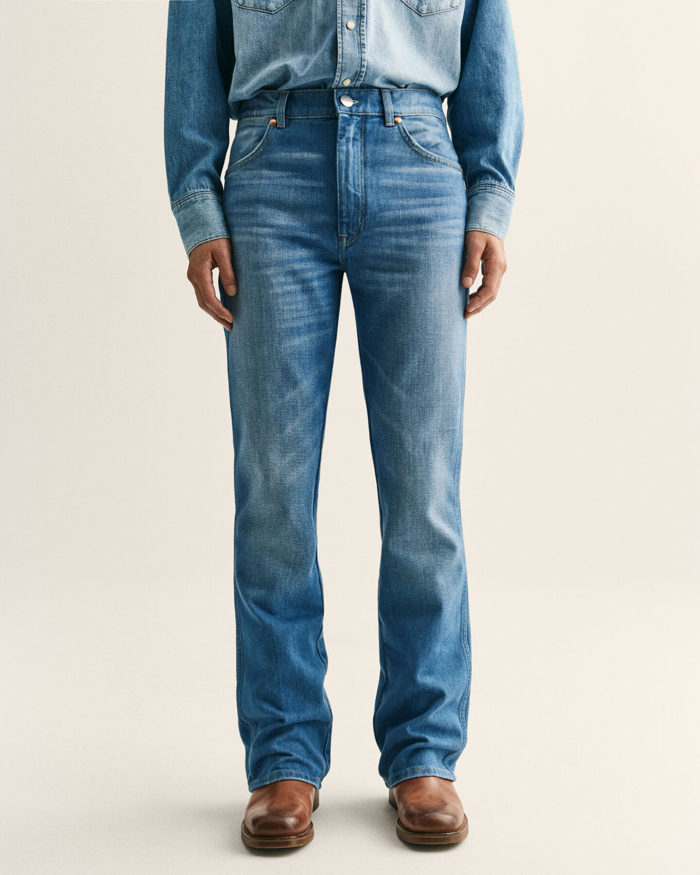 Wrangler x GANT Bootcut Jeans