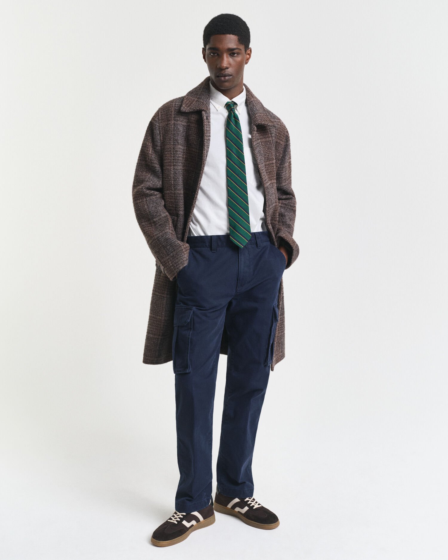 Pantalon cargo coupe regular en sergé de coton