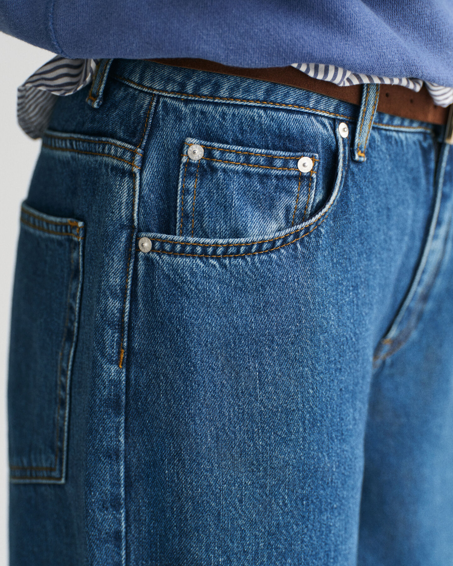 Relaxed Fit Stretch Jeans