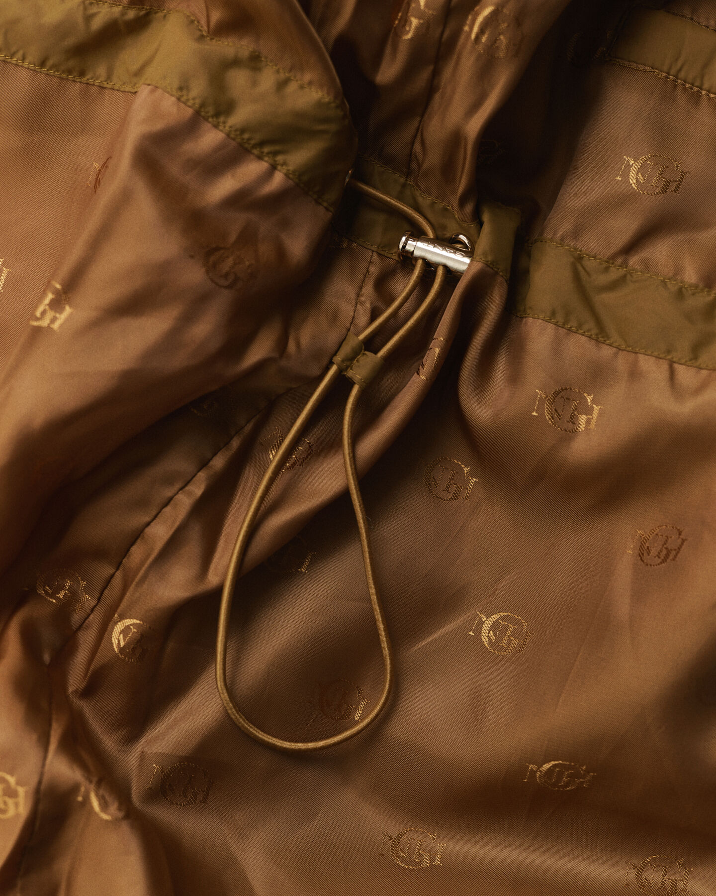 Mittellange Daunenjacke