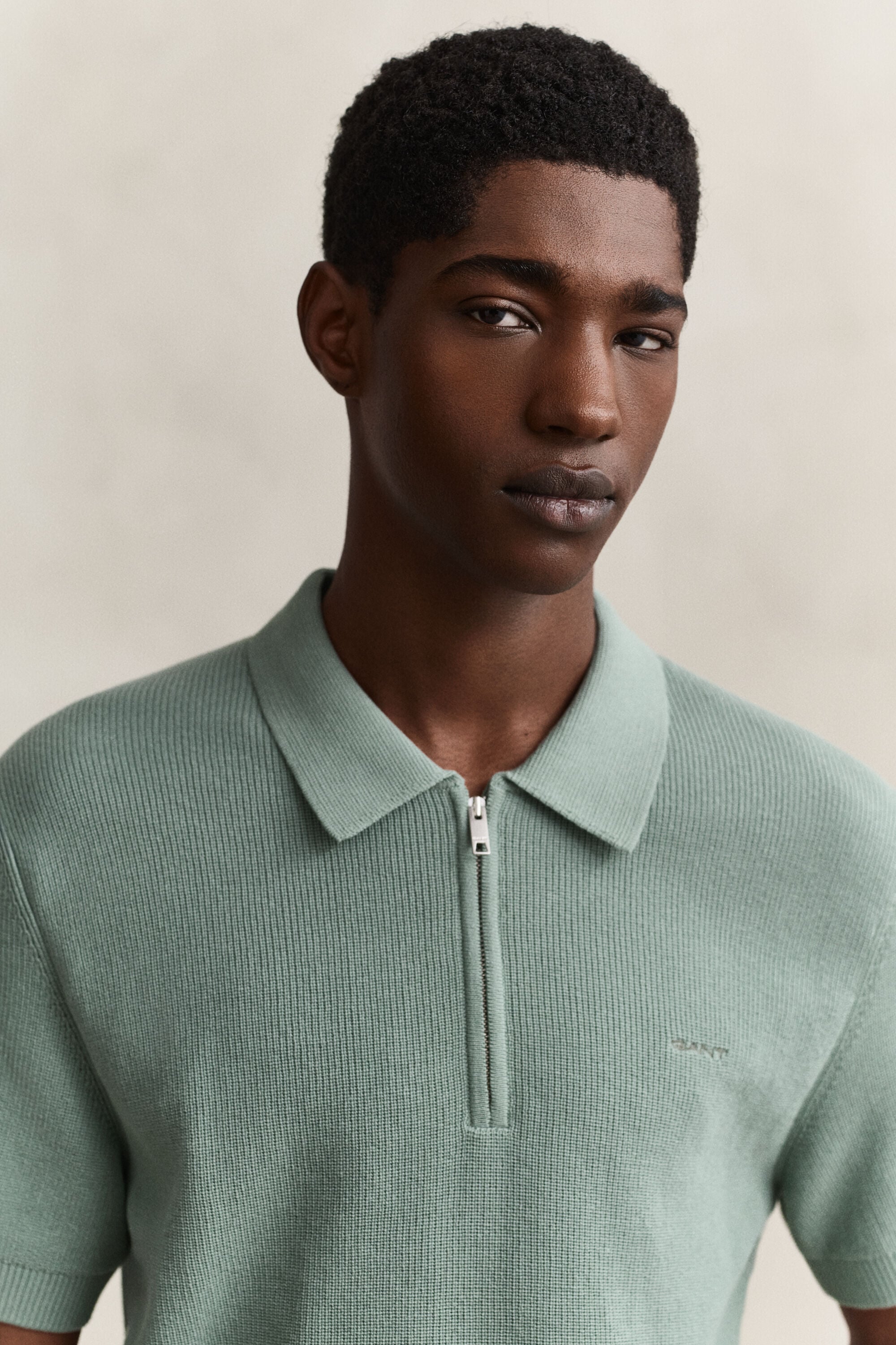 Pull façon polo en coton côtelé