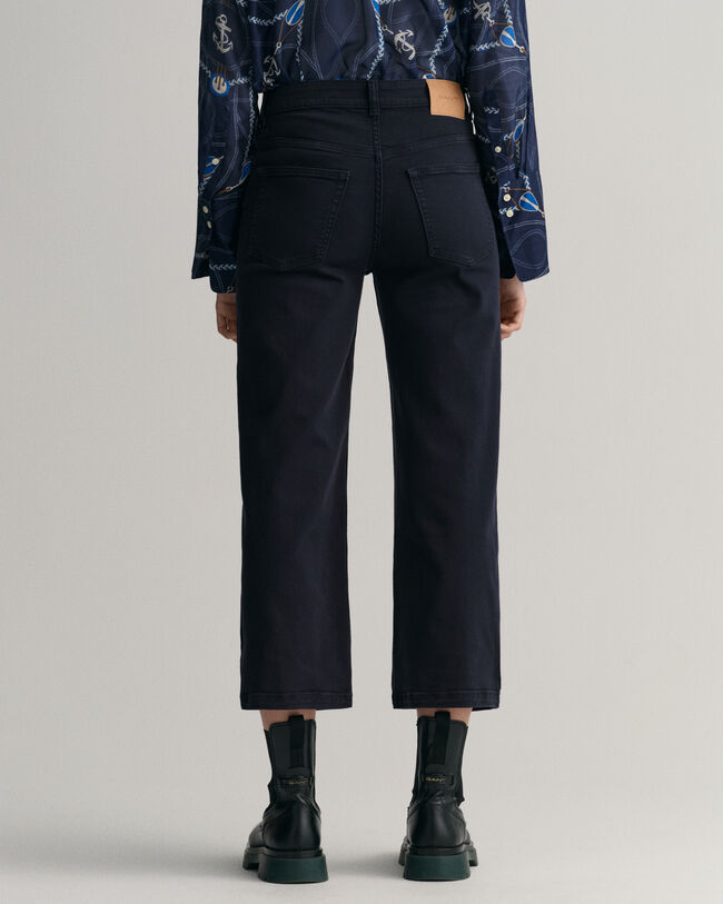 Verkürzte Color Jeans mit weitem Bein