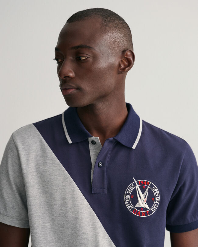 Sail Graphic Piqu&eacute; Poloshirt mit diagonalen Blockstreifen