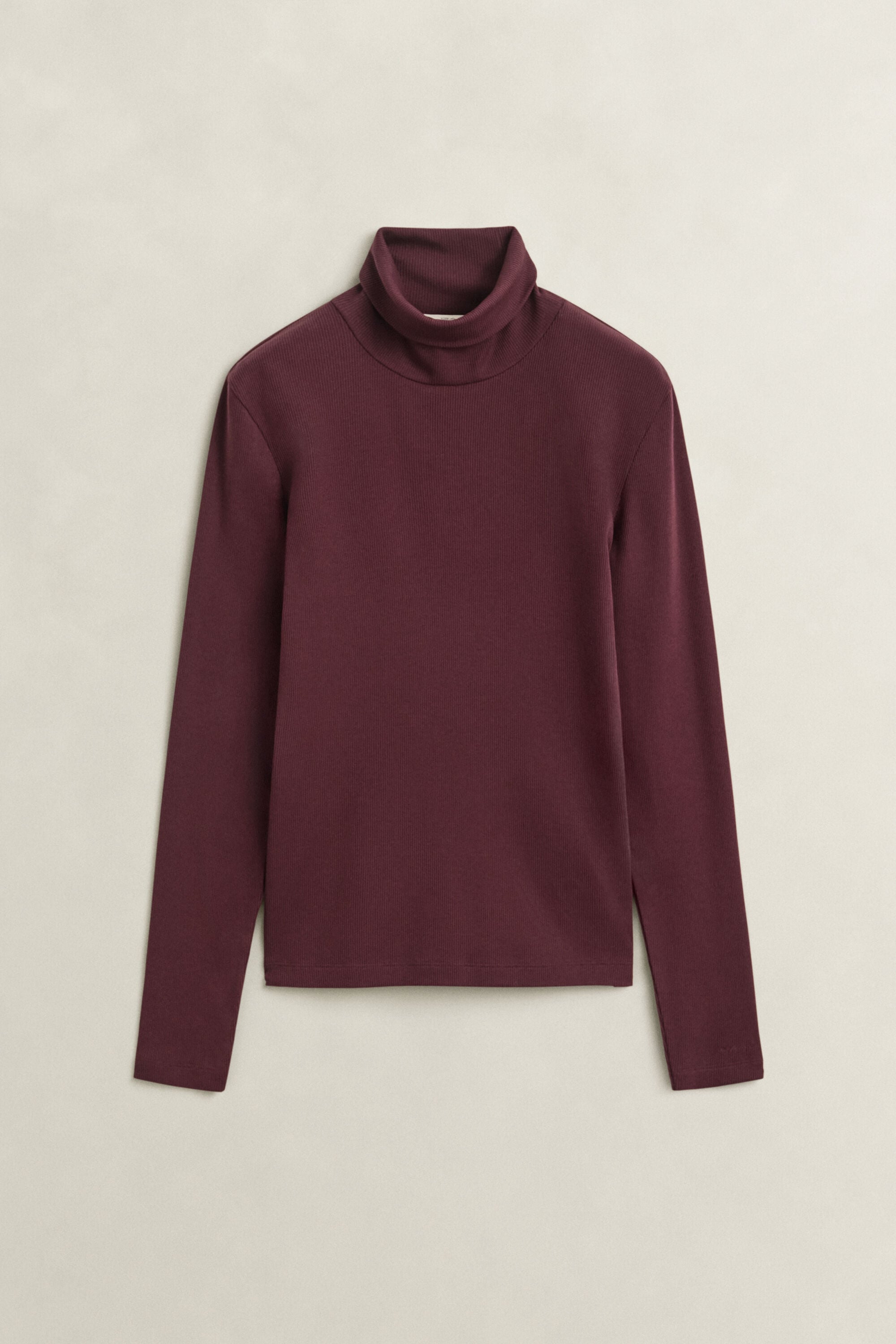 Maglia a collo alto a coste