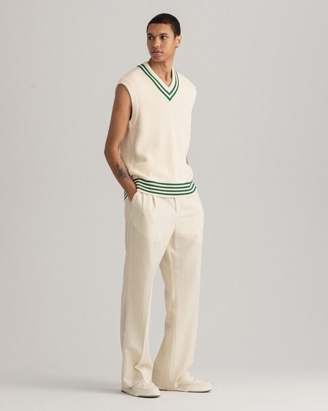 Hose mit Nadelstreifen