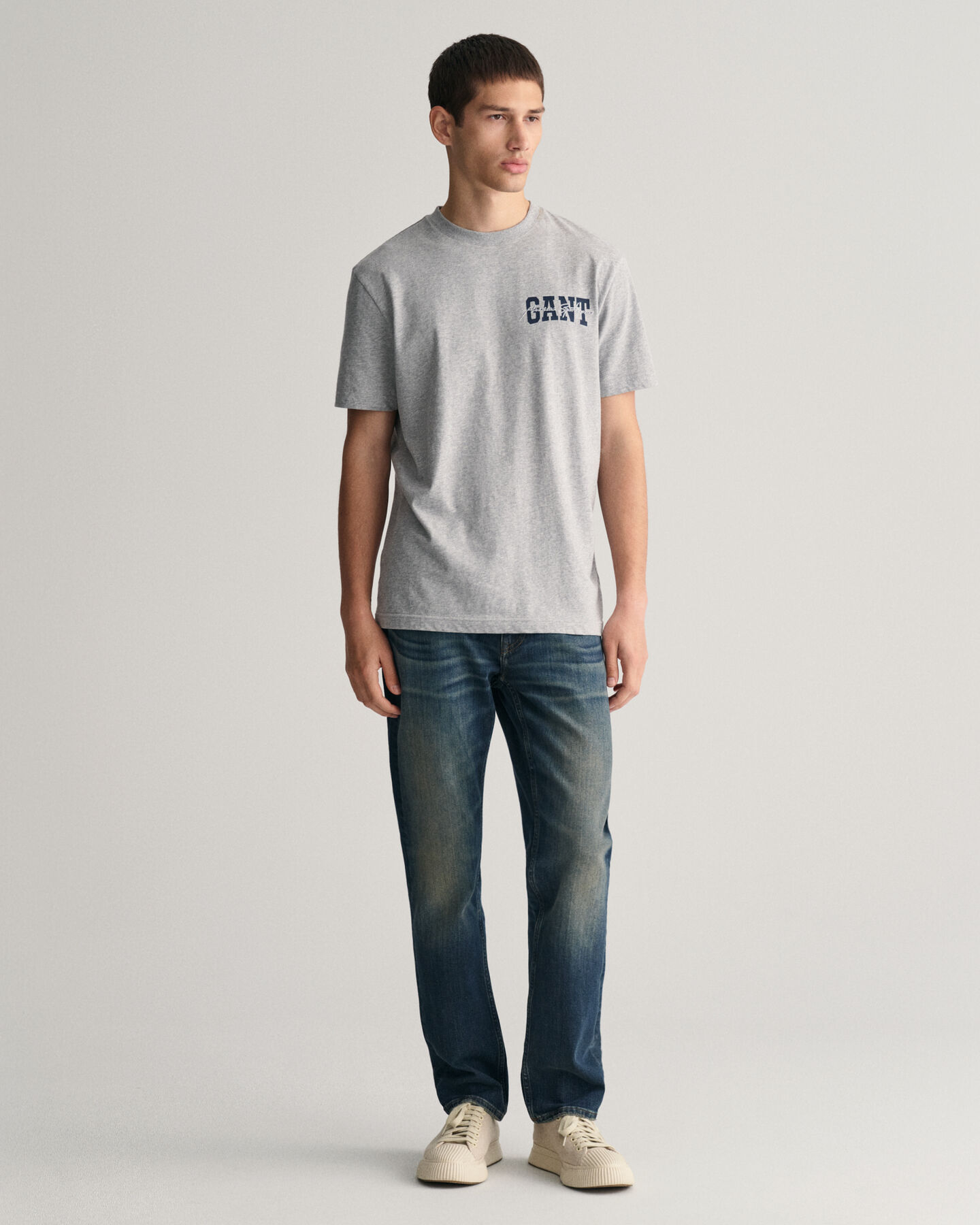 GANT Arch Script Graphic T-Shirt