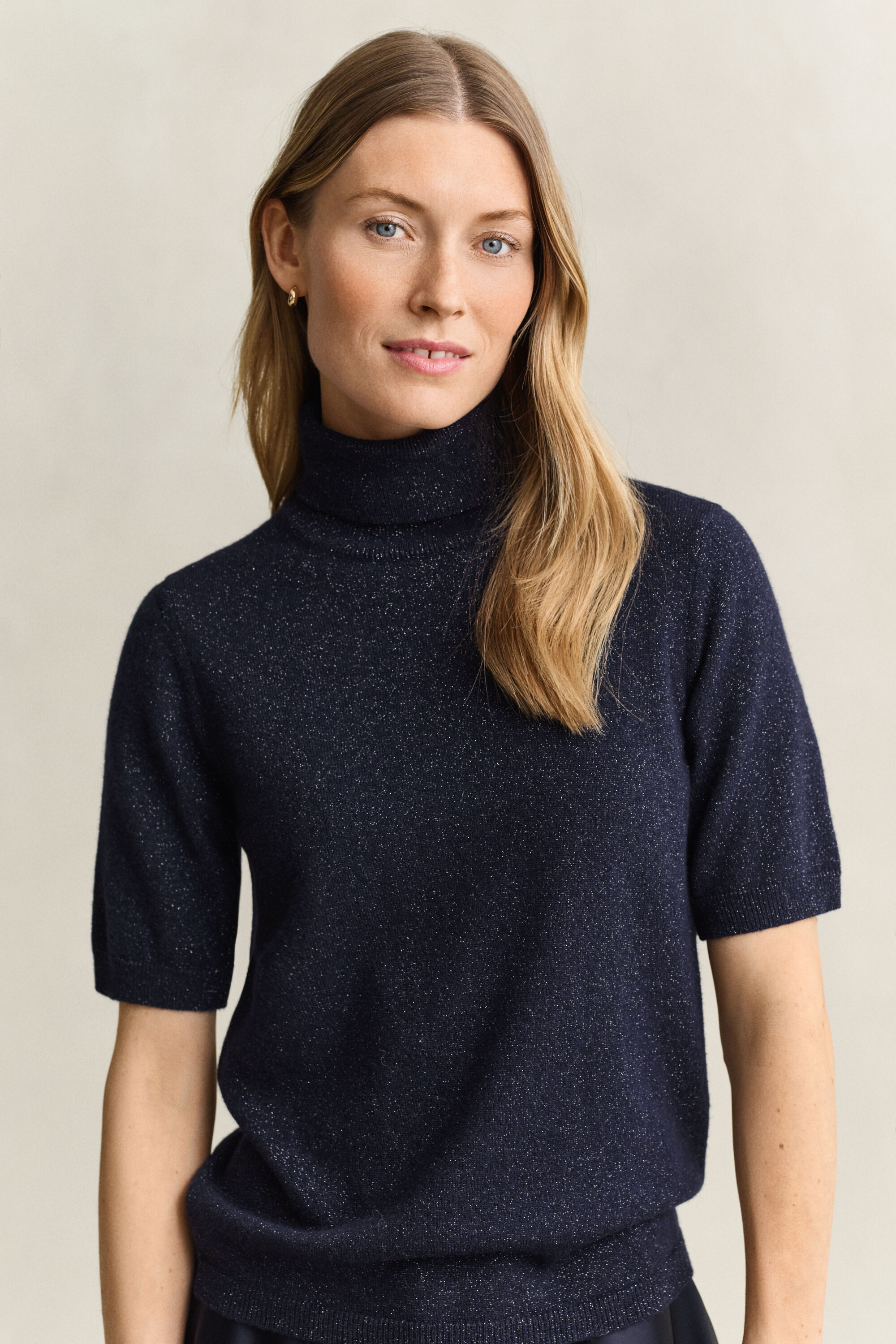 Pull col roulé en laine mélangée métallisée