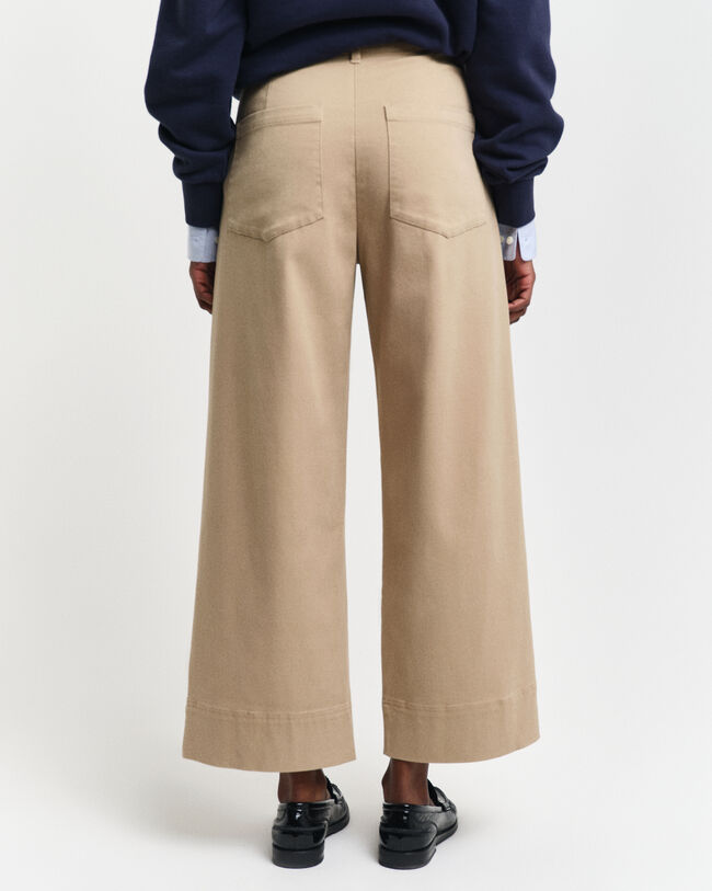 Verk&uuml;rzte Baumwollhose mit weitem Bein