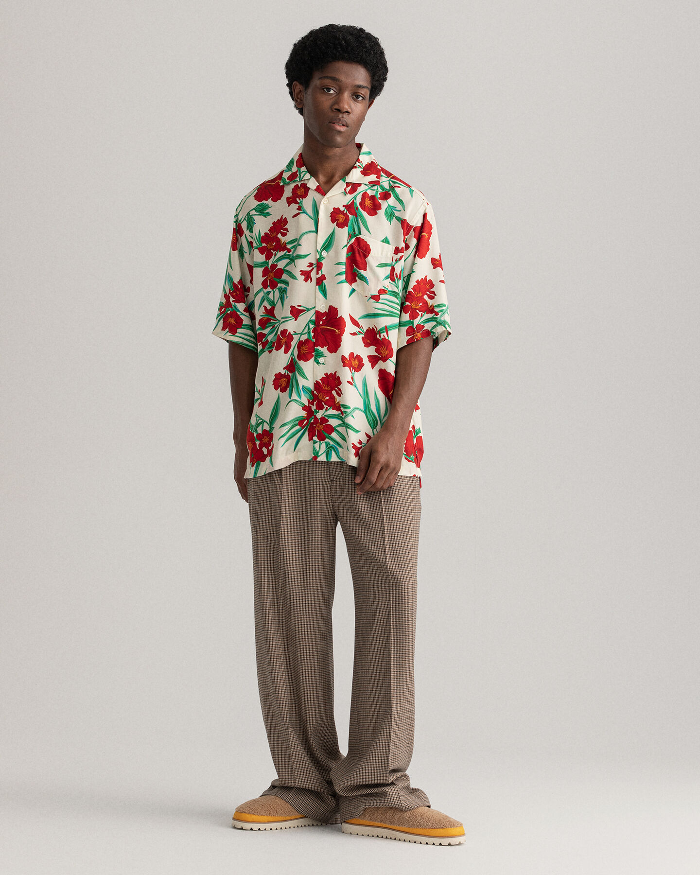 Pure Prep Relaxed Fit Kurzarm-Hemd aus Lyocell mit Blumenprint