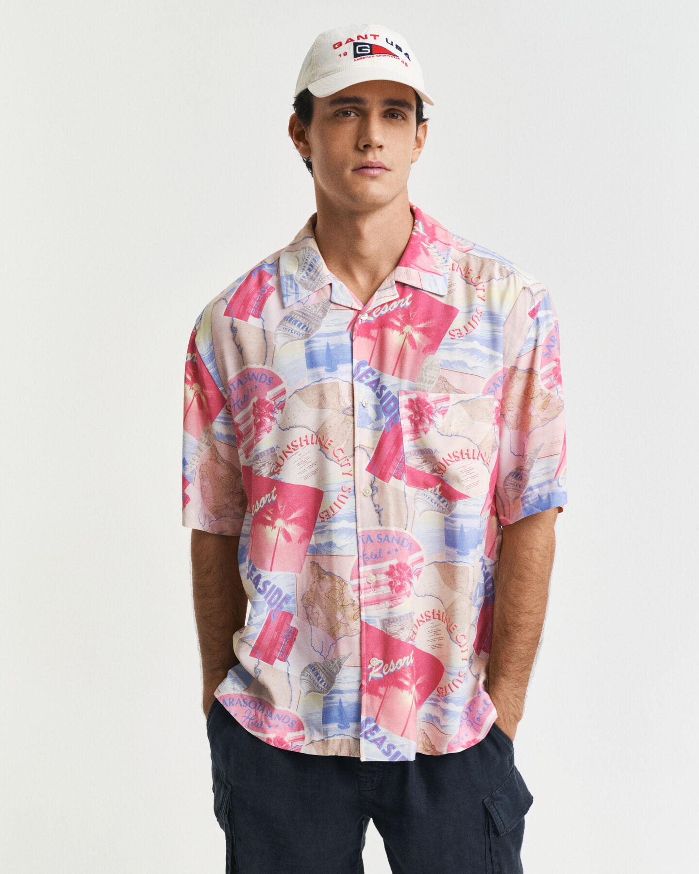 Relaxed Fit Kurzarmhemd mit Resort-Print