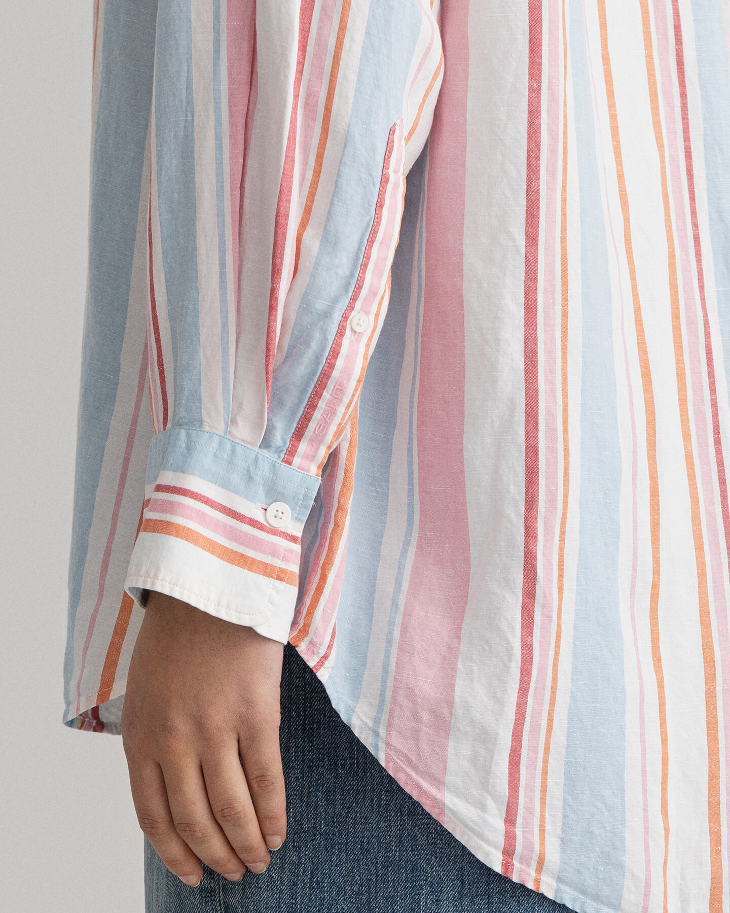Bunt gestreifte Oversize-Bluse