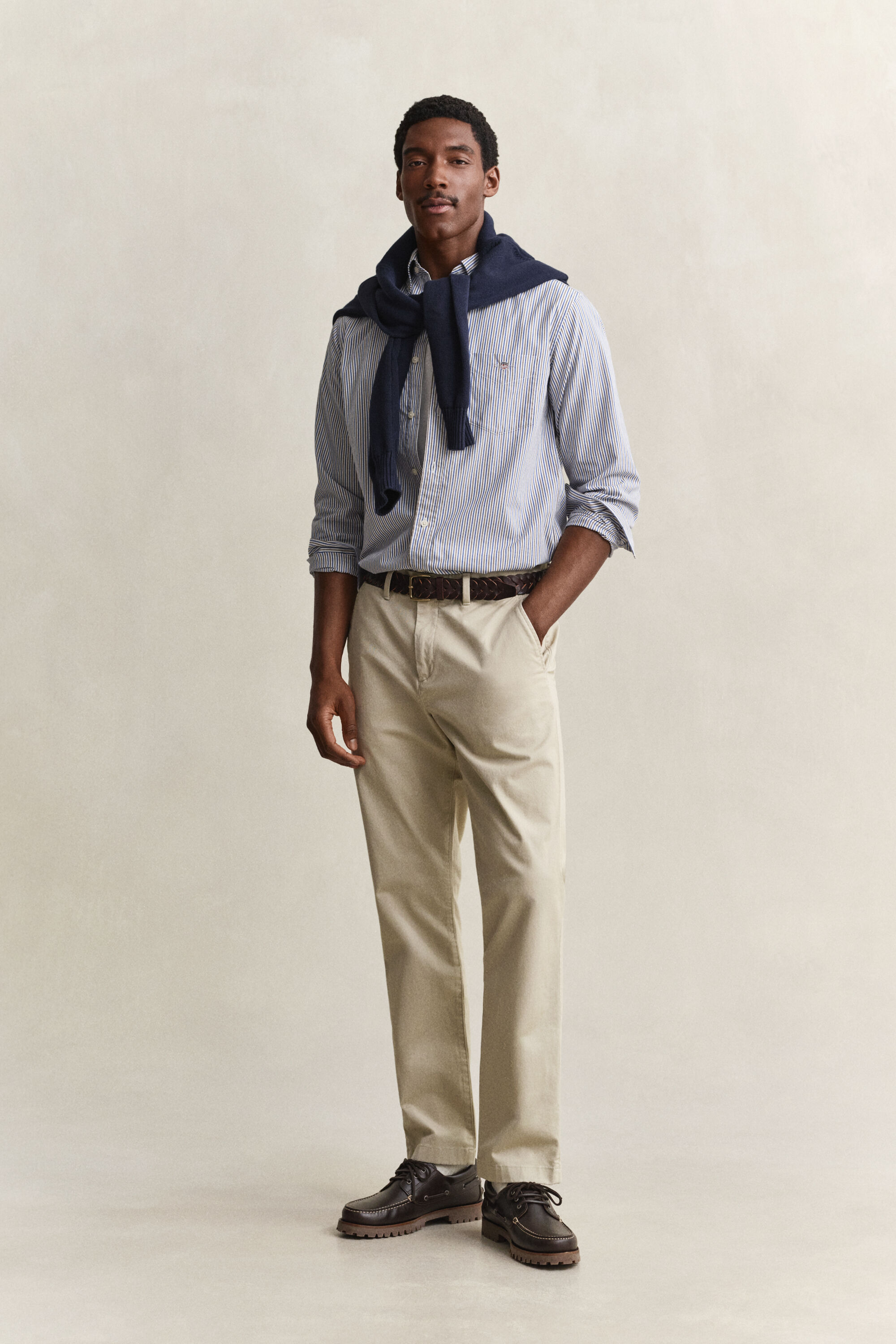 Regular Fit Classic Chinos