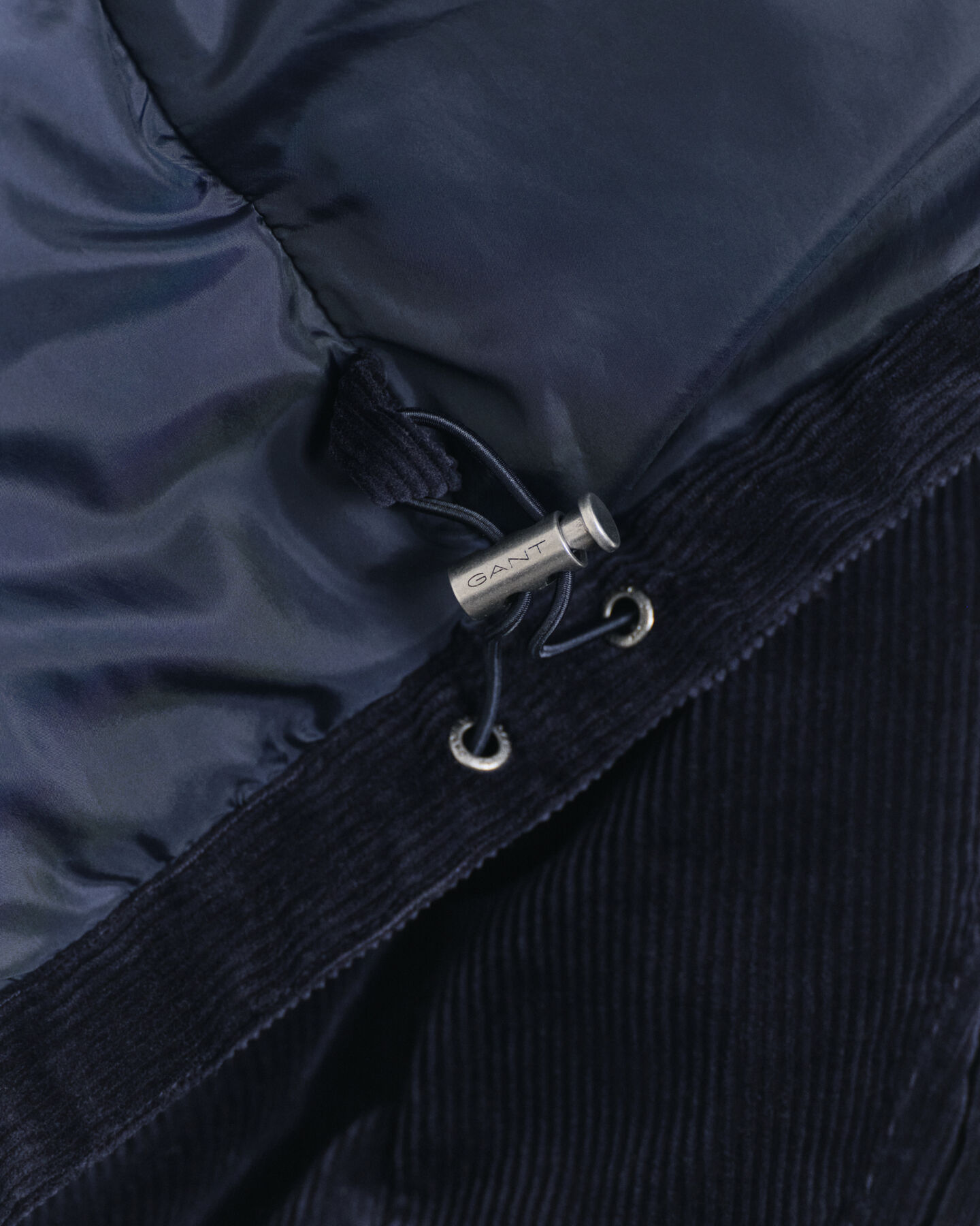 Puffer Jacke aus Cord