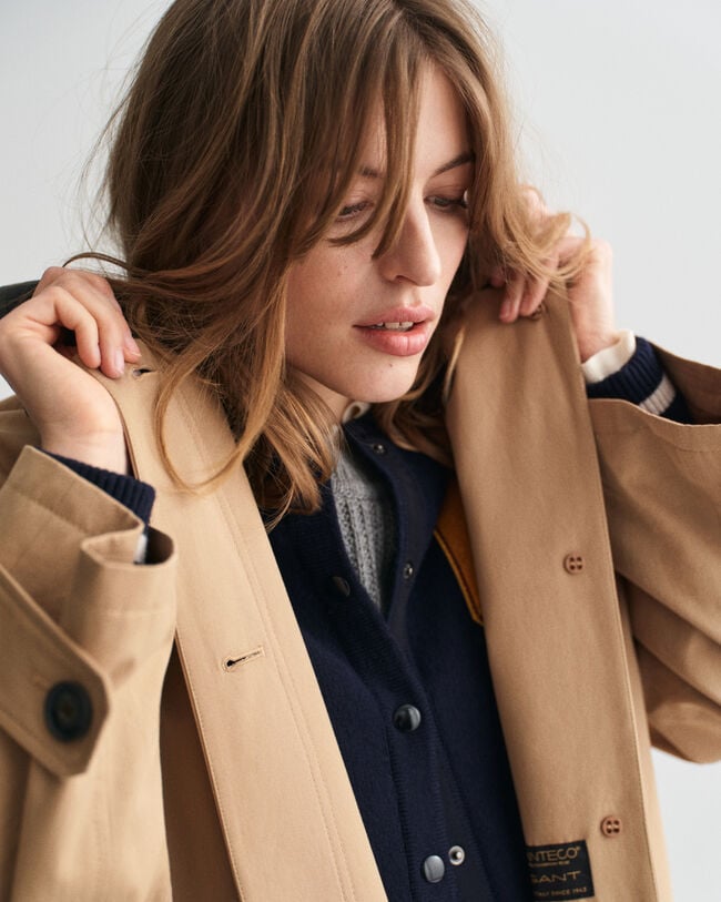 Kurzmantel mit Lederkragen