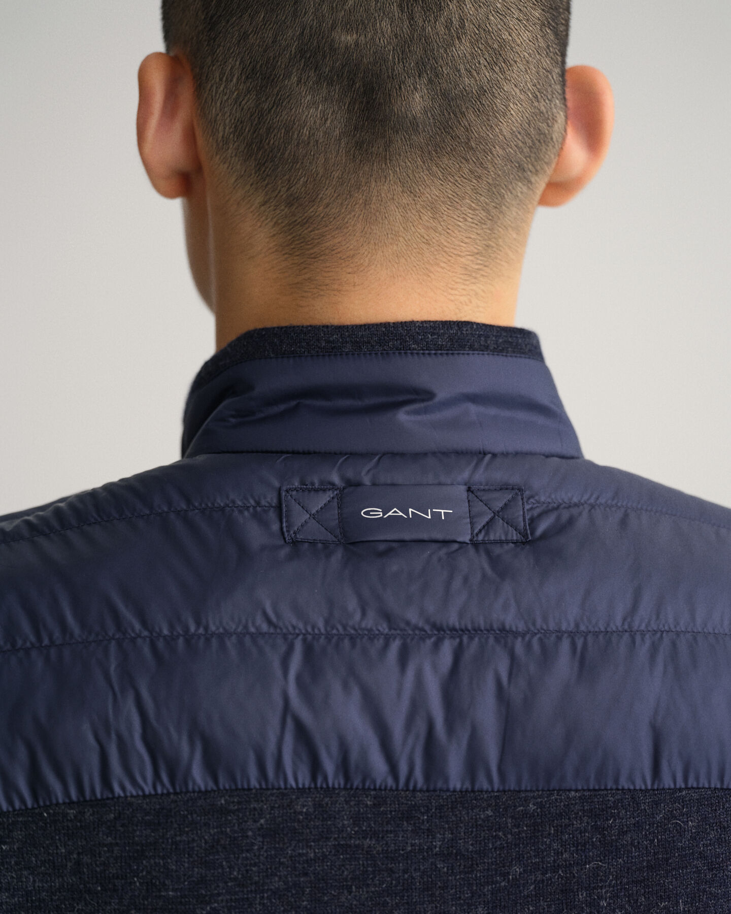 Leicht wattierte Mixed Media Weste