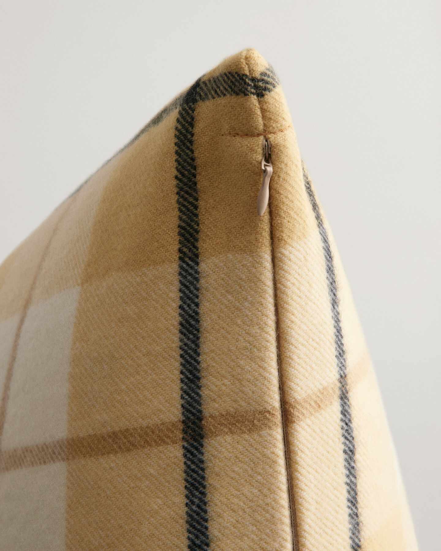 Kissenhülle aus extrafeiner Merinowolle