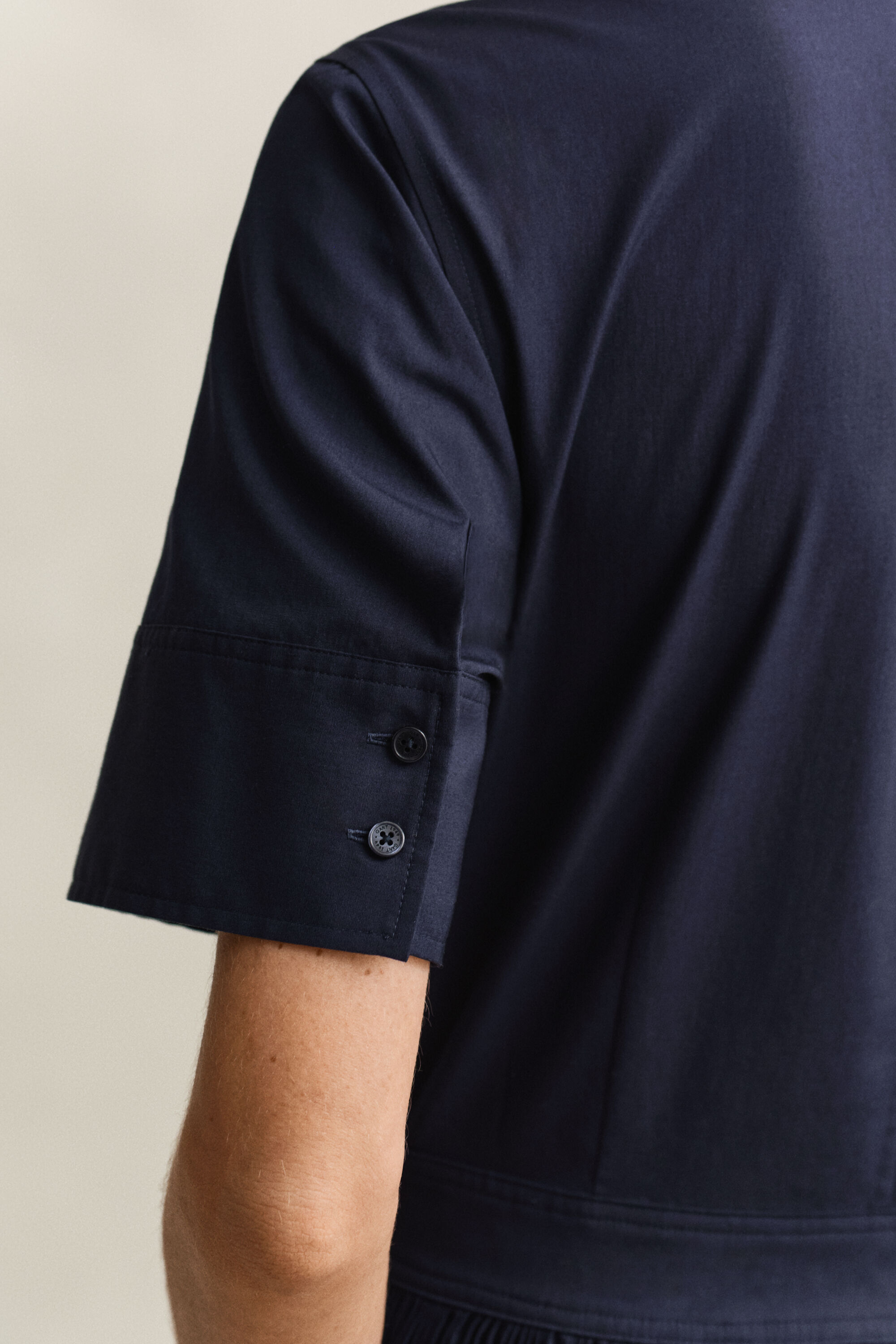 Plissiertes Hemdblusenkleid aus Baumwolle