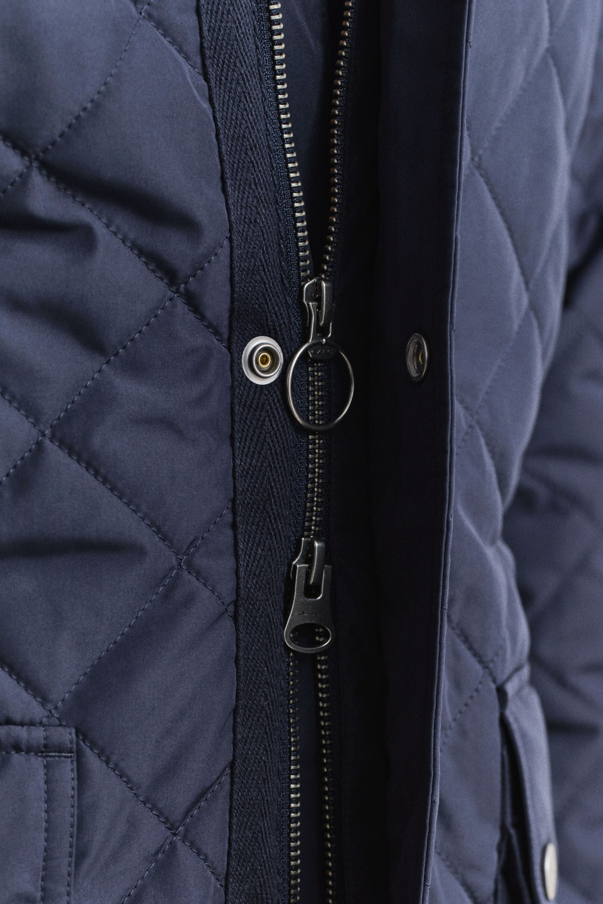 Mittellange Steppjacke