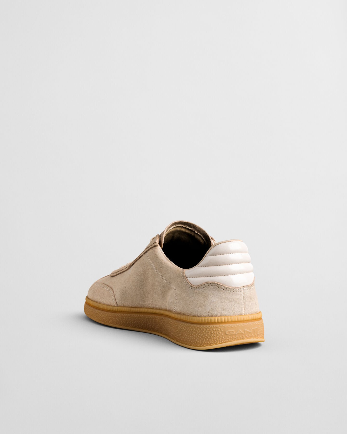 Cuzmo Sneaker aus Veloursleder