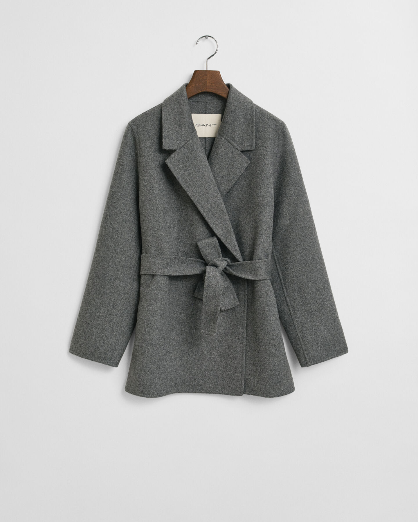 Handgenähte Jacke mit Gürtel