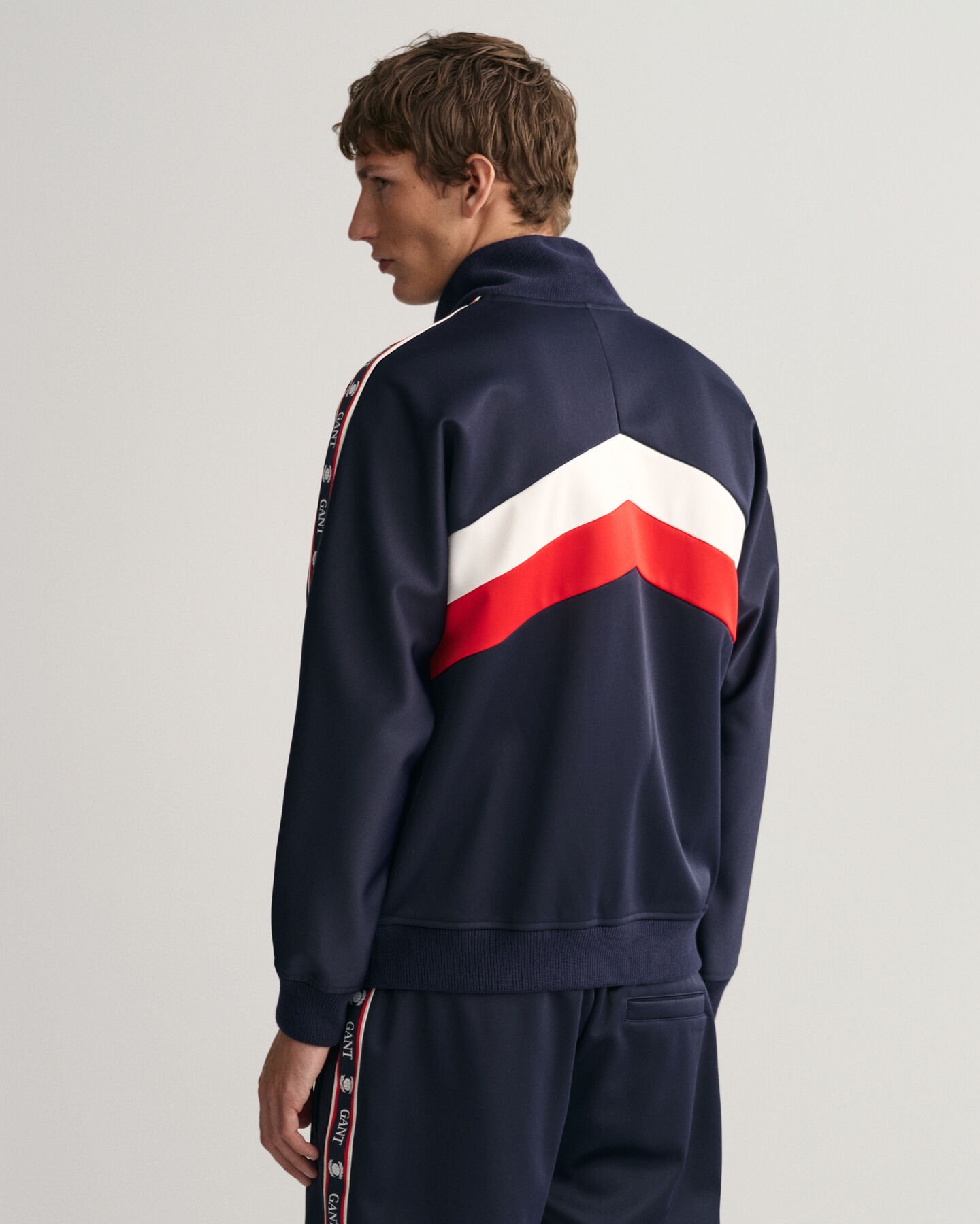 Retro Crest Tracksuit Jacke