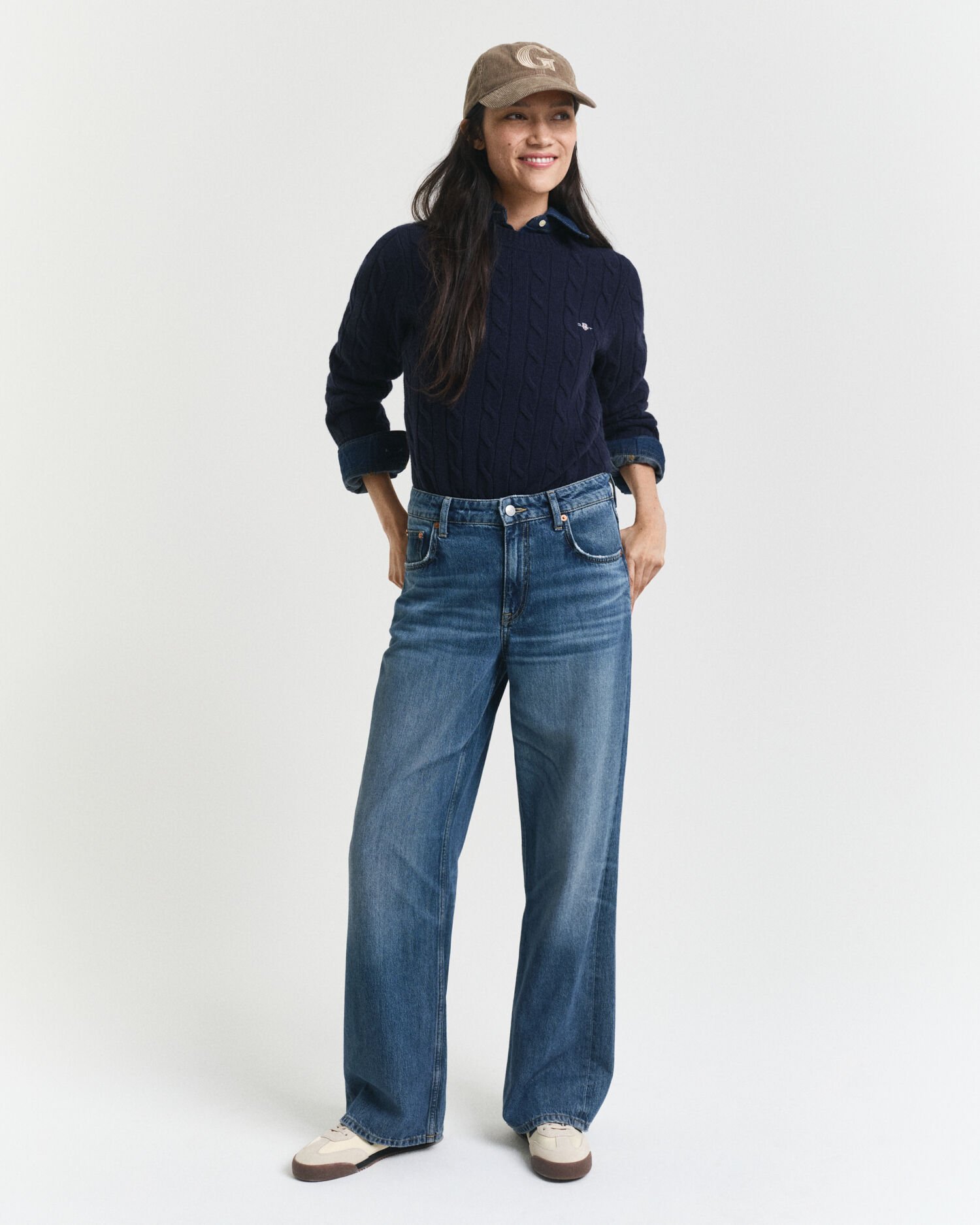 Lambswool Cable Knit Crew Neck Sweater