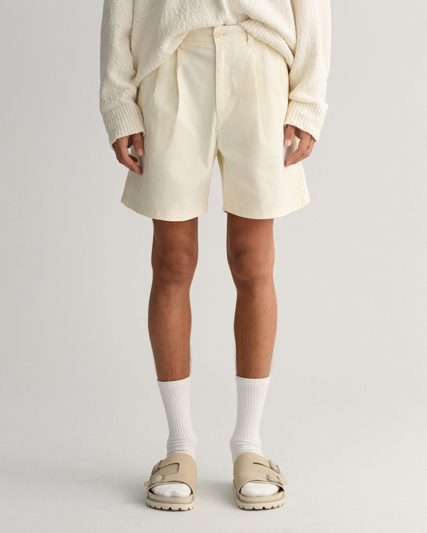 Relaxed Fit Shorts mit Bundfalten