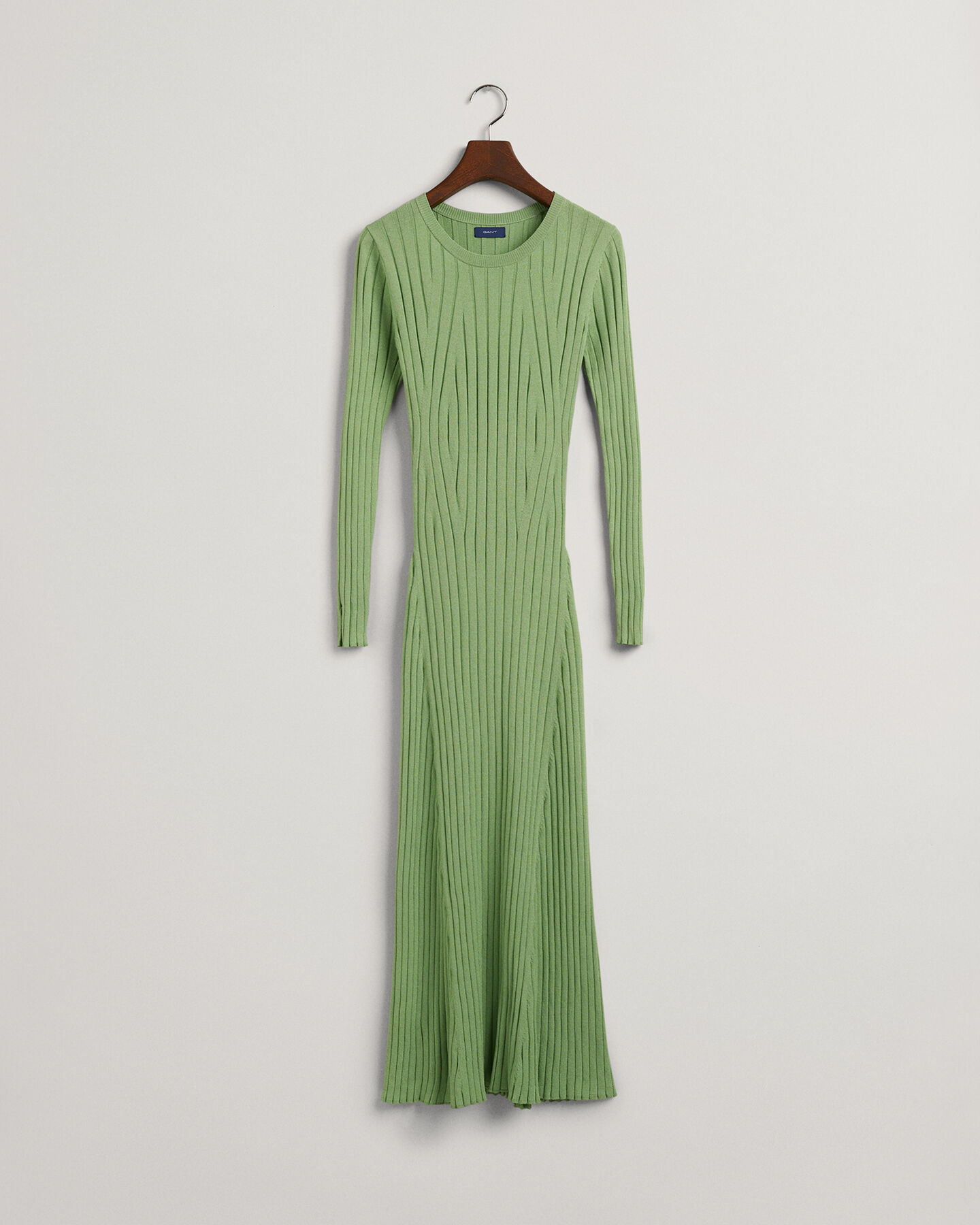 Geripptes Rundhalskleid