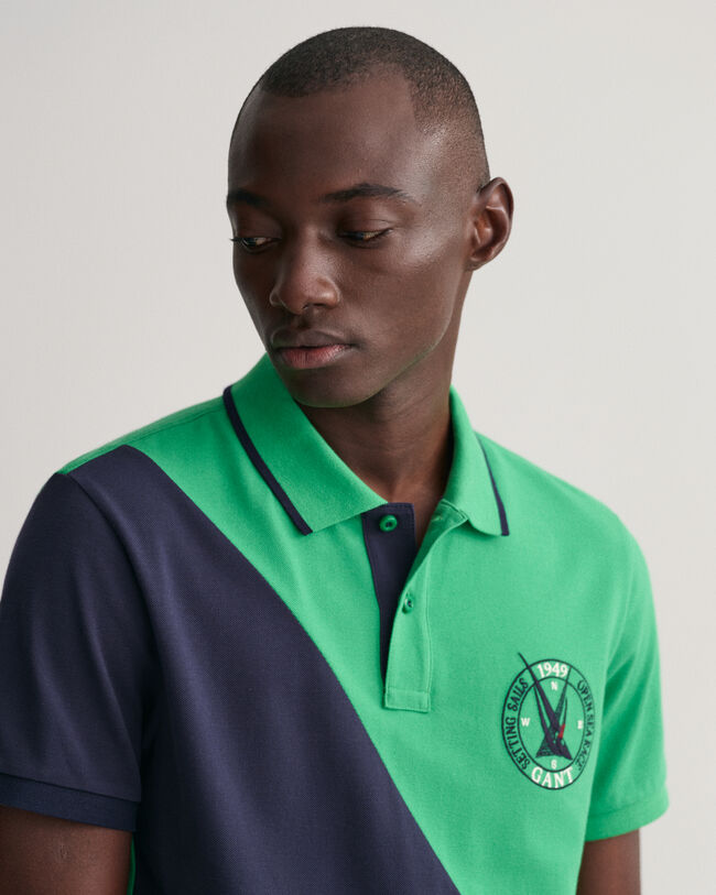 Sail Graphic Piqu&eacute; Poloshirt mit diagonalen Blockstreifen