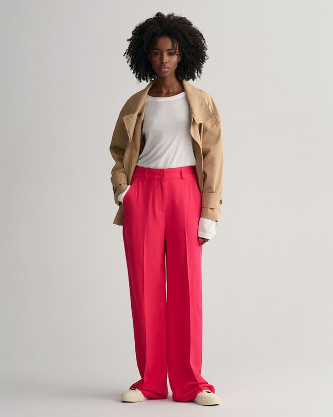 Relaxed Fit Fluid Hose