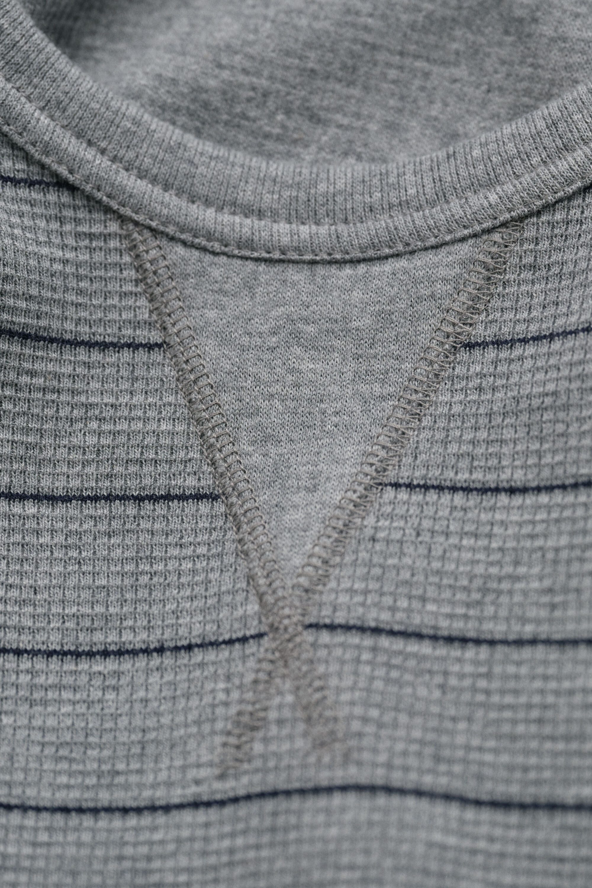 Sweat-shirt texturé à rayures