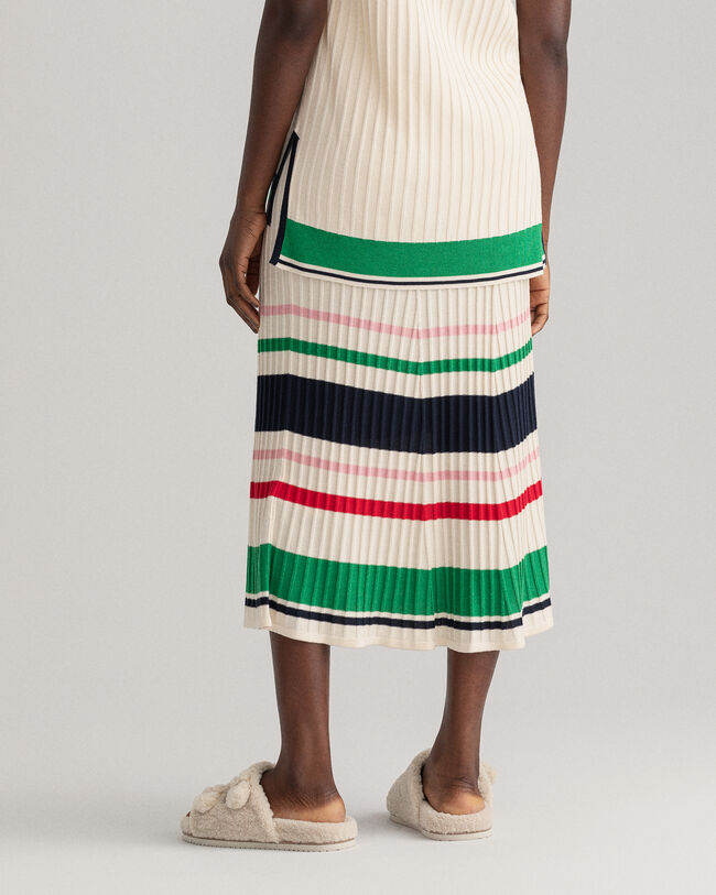 Rippstrick-Rock mit Streifen