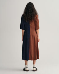 Color Rugger Kurzarmkleid im Blockfarbendesign