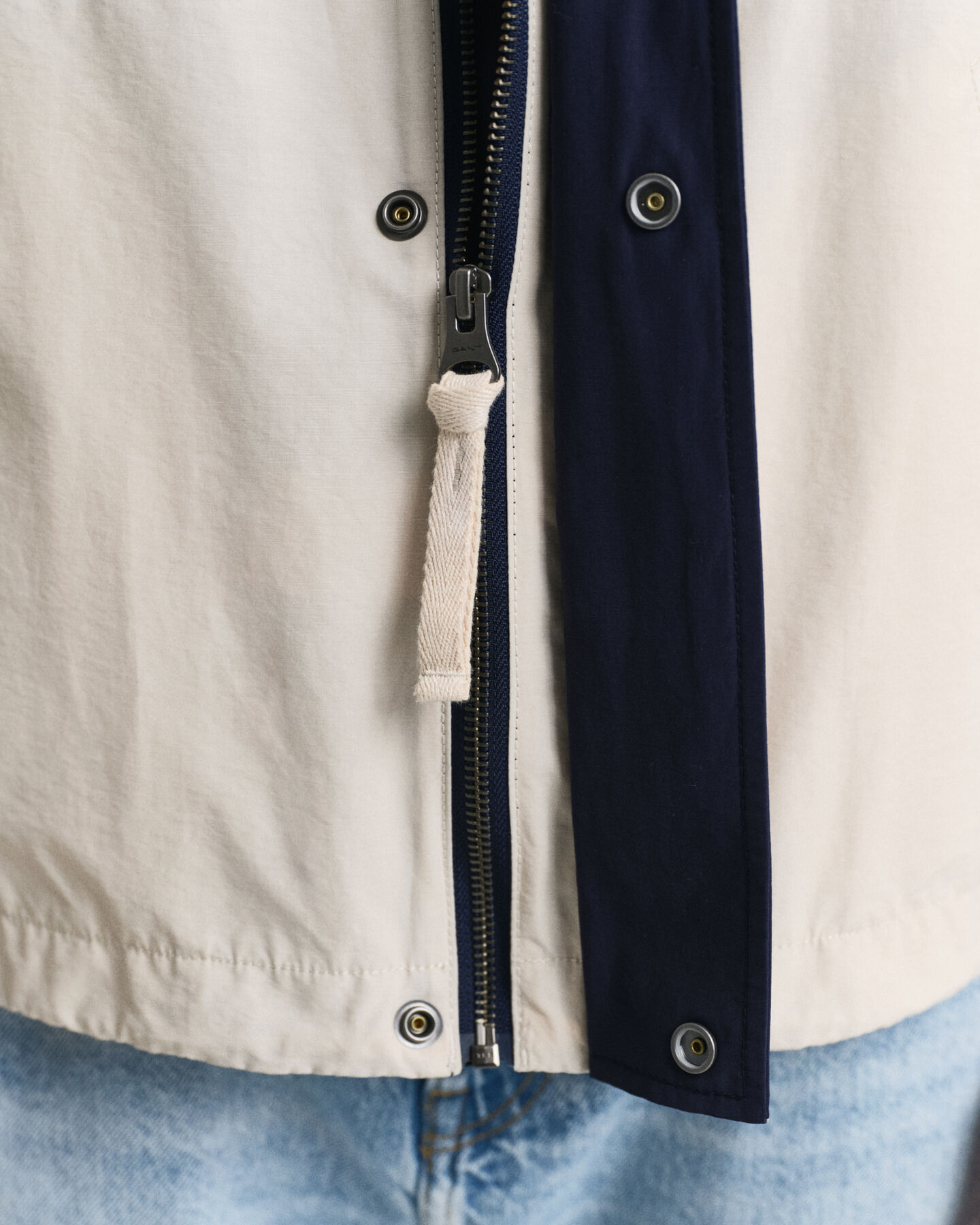 Windshielder Jacke im Blockfarbendesign