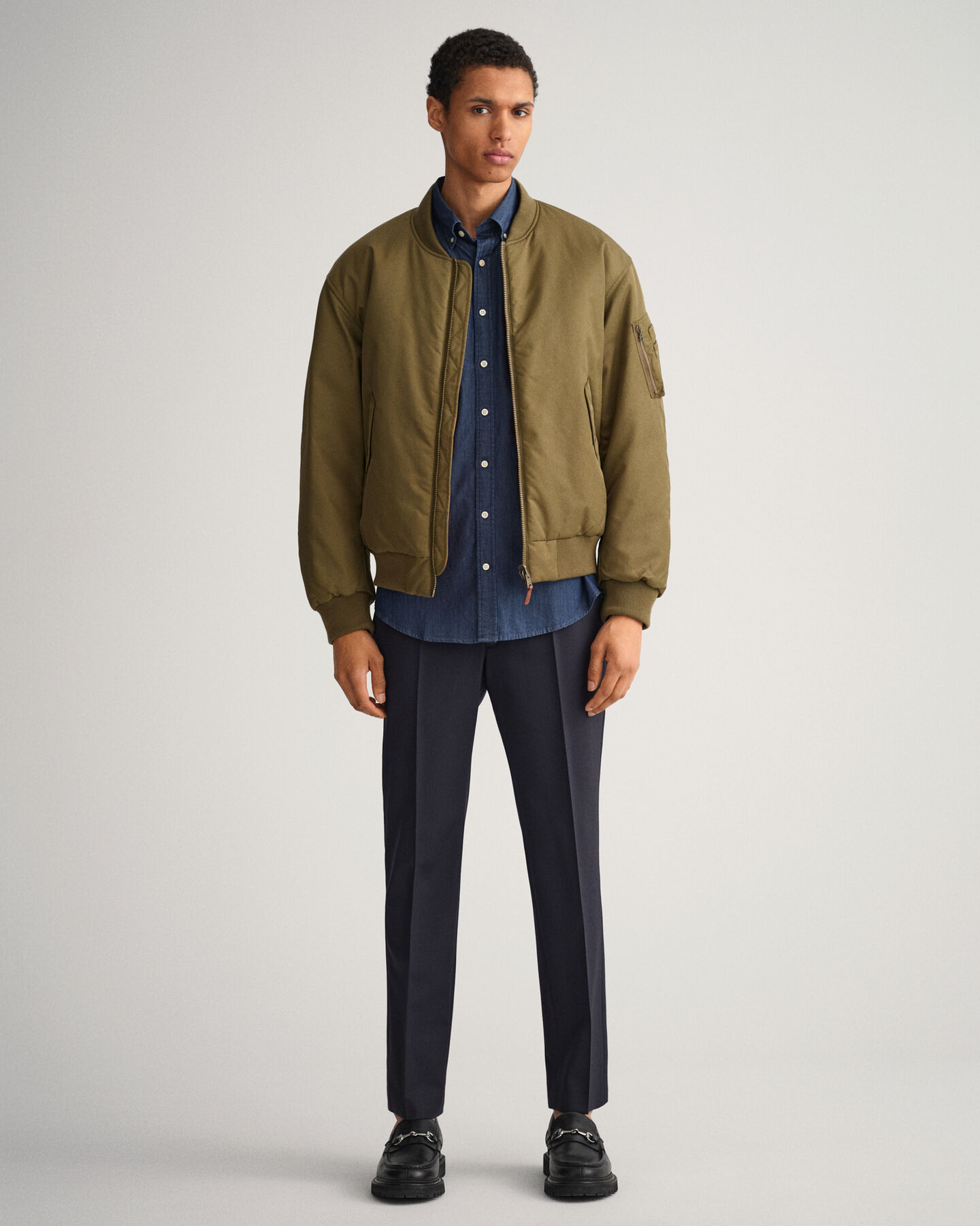 Indigoblaues Slim Fit Hemd