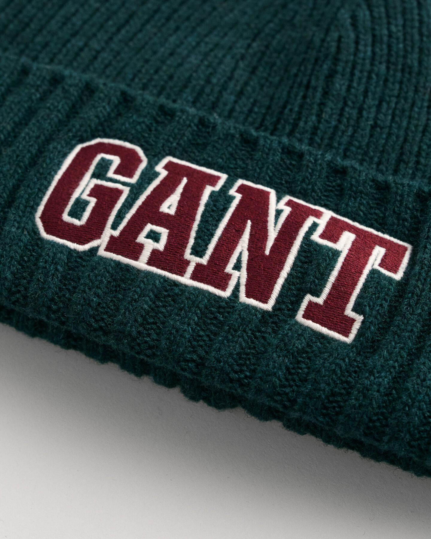 GANT Graphic Beanie und Schal im Geschenkset