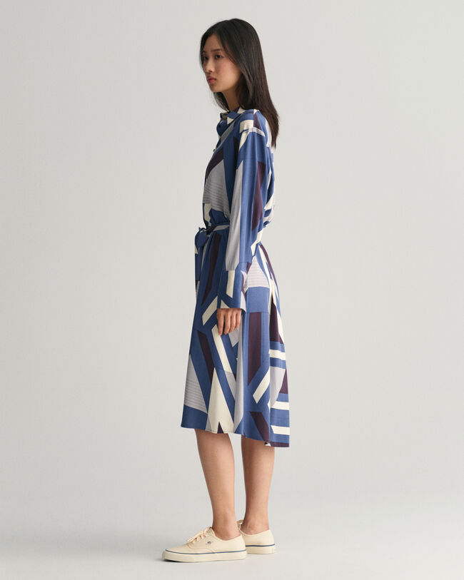 Hemdblusenkleid mit Buchstaben-Print