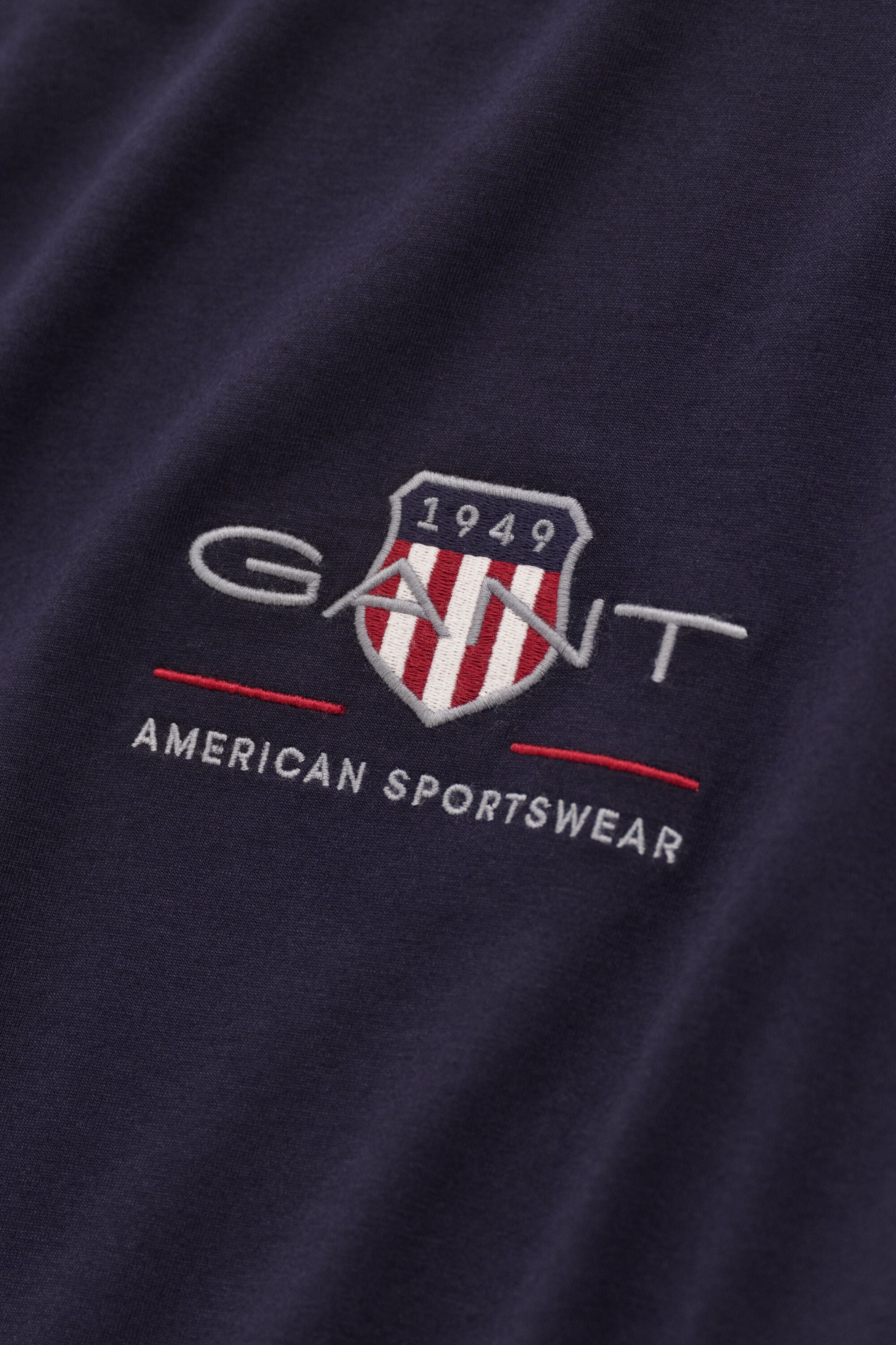 T-shirt Archive Shield ricamata