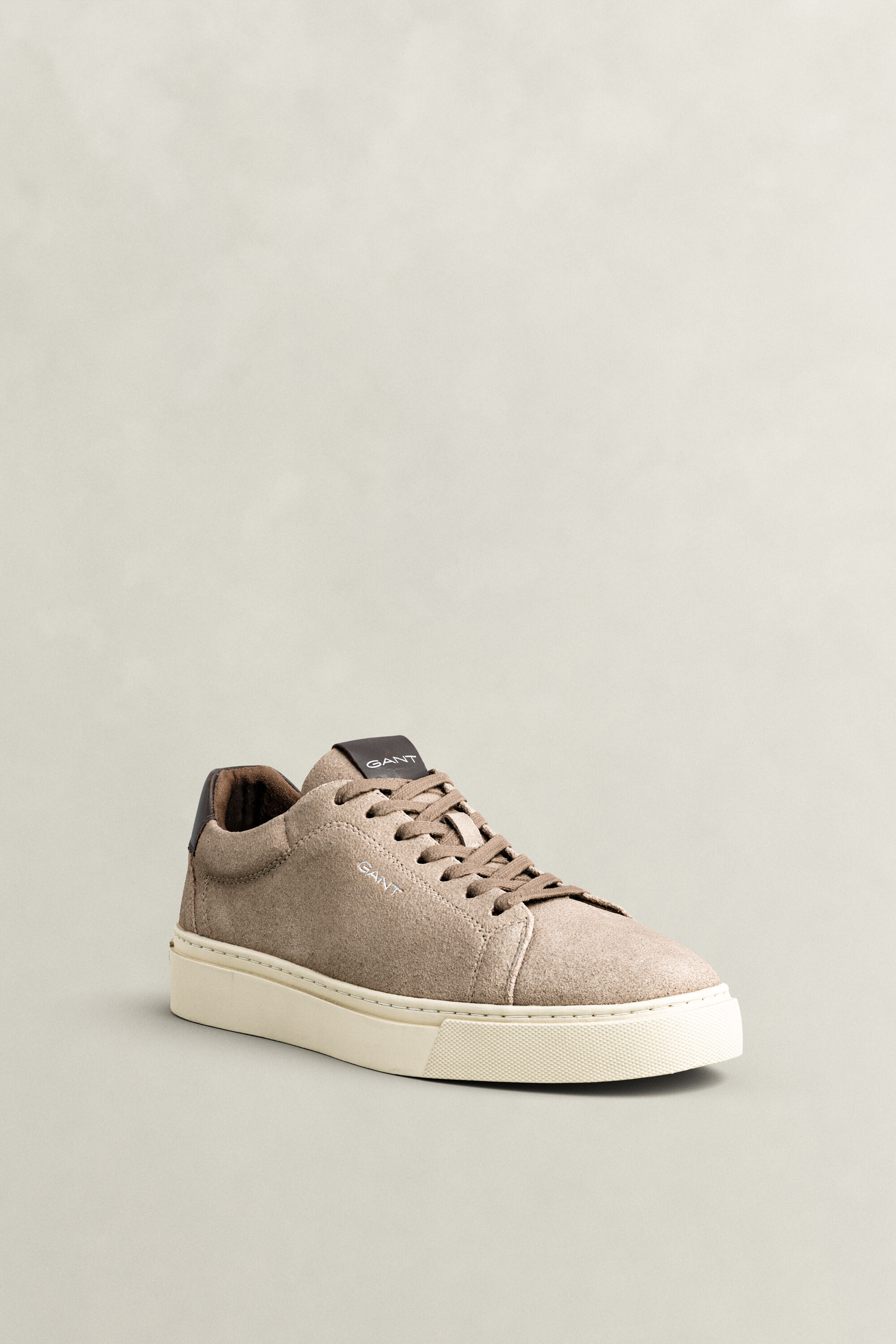 Baskets en daim McJulien