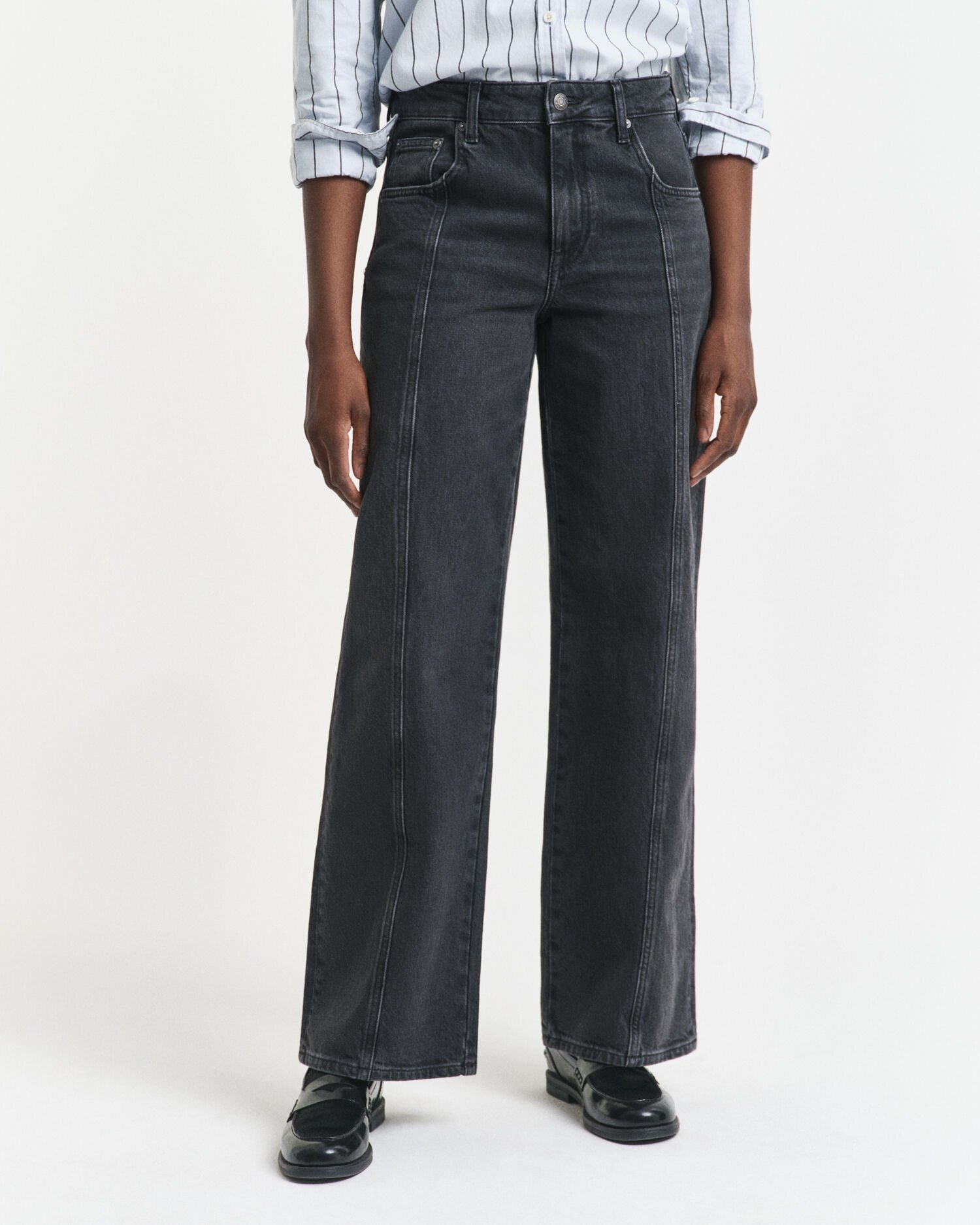 Relaxed Fit Straight Seam Jeans